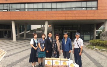 어르신정보화교실 송산서원 남생모 추석 선물 전달 이미지